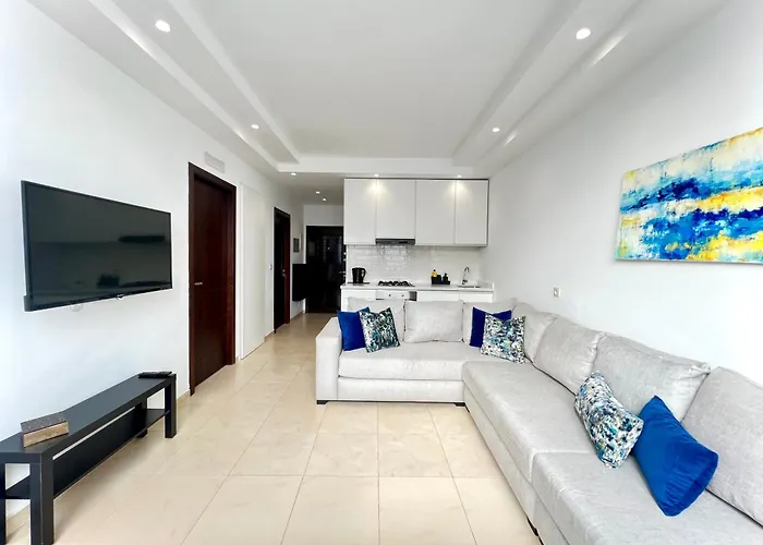 Blue Wave Apartment